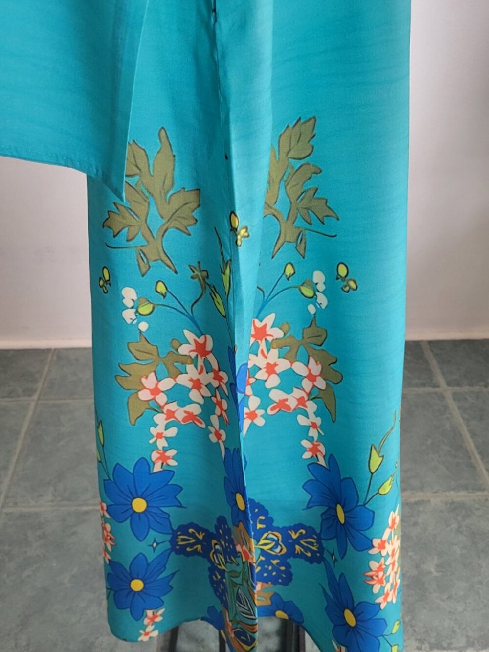 Tiana B Turquoise Paisley Print Long Sleeve Maxi Dress - Picture 9 of 16